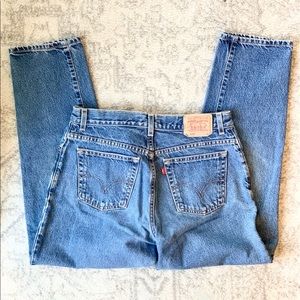 Vintage Levi's 550 Hi-Rise Mom Jean Medium Wash